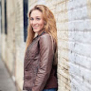 Meet your Posher, Ava